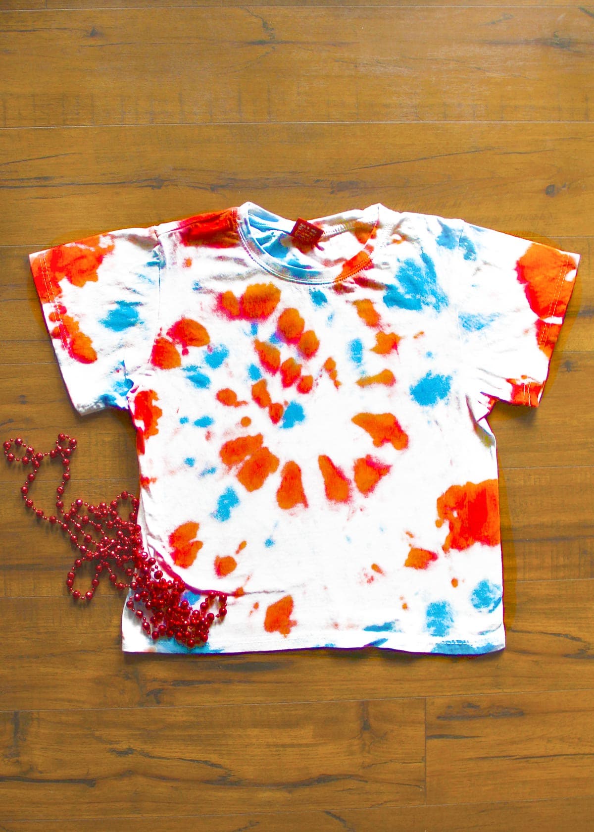 How to wash a tie dye shirt?