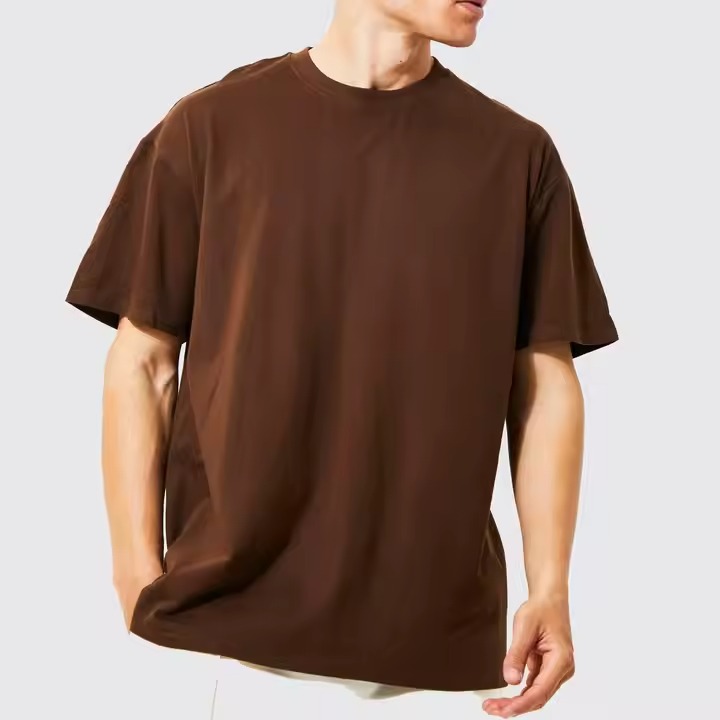 brown t shirt outfit